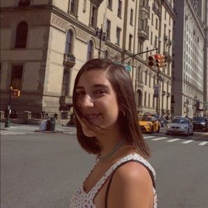 Meet your Posher, Natalie